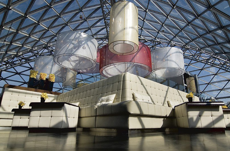 Đi để "thưởng thức" 15 qu&aacute;n bar đẹp nhất thế giới